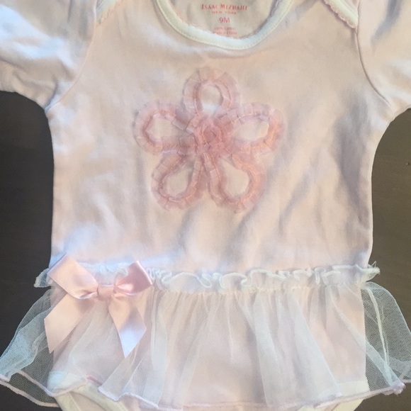 Isaac Mizrahi ballet onsie, size 9M - Picture 3 of 5